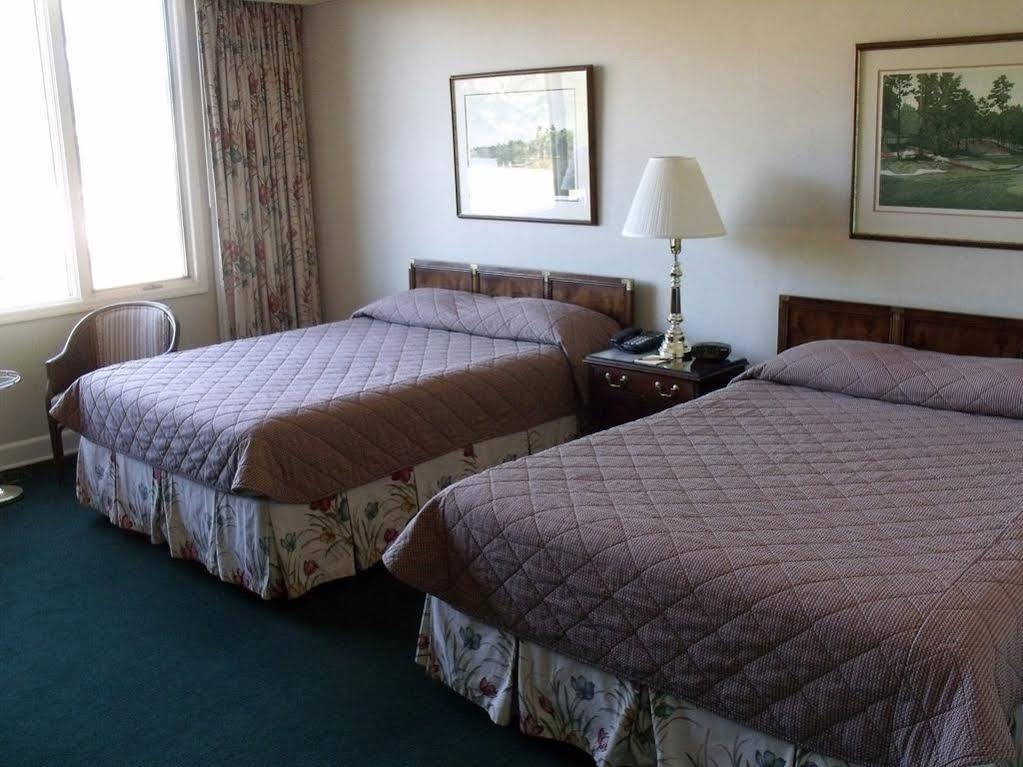 The Inn At Houndslake Aiken Exterior foto